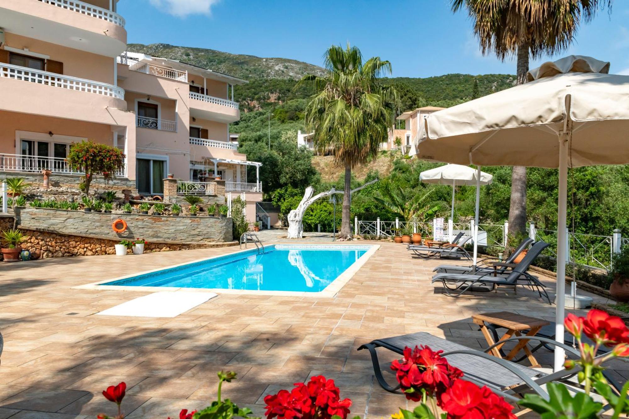Golden Sun Aparthotel Parga Exterior foto